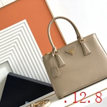 スーパーコピーブラダバッグ